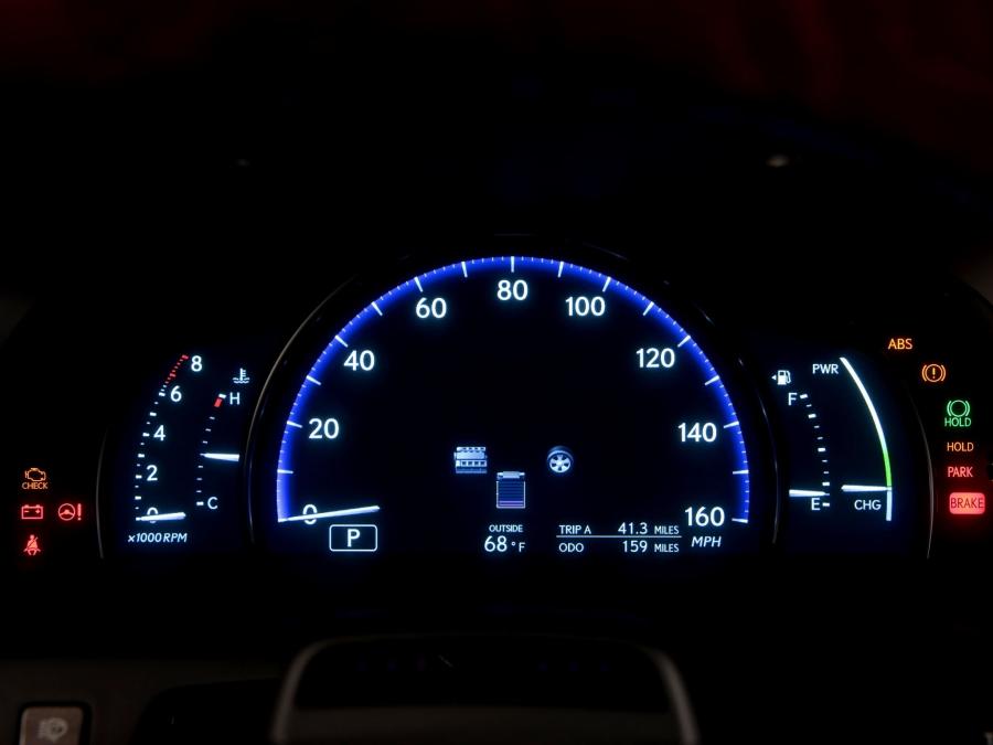  Lexus LS600h L 2009 года  (фото 15 из 16)